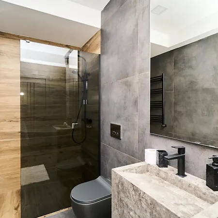 Russo Apartment