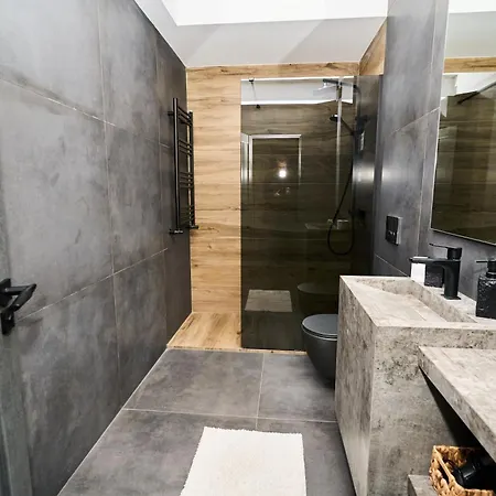 Russo Apartment
